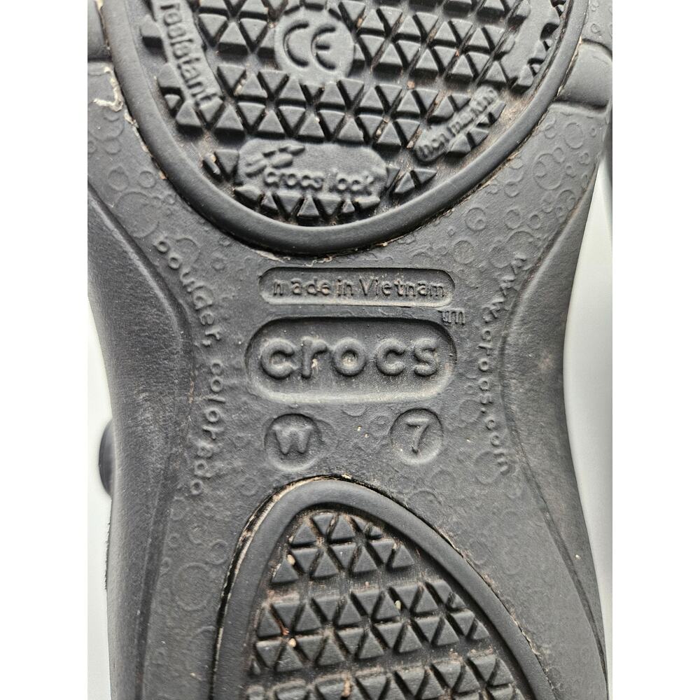 Crocs Women Size 7 Solid Black with White Flower Trim Slingback Mule Beach Shoe - Picture 9 of 9